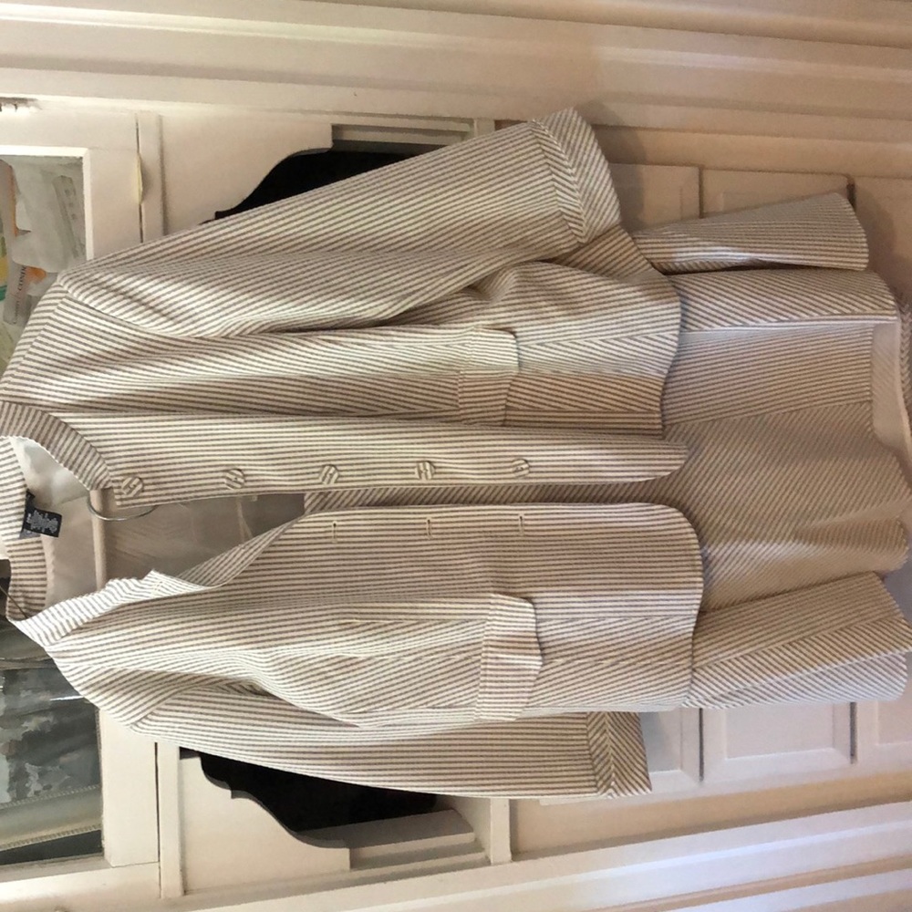 2 piece grey & white seersucker suit.